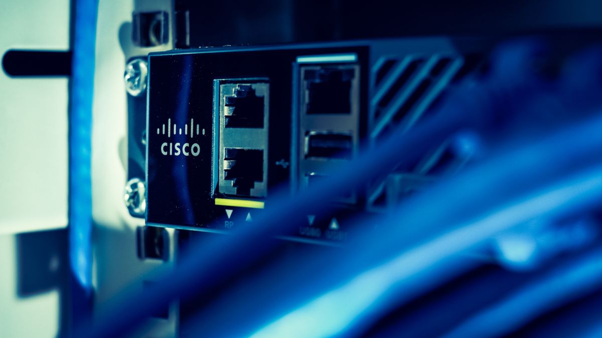 Újra közel a csúcshoz a dotkomlufi sztárrészvénye: huszonöt év után születhet új rekord 