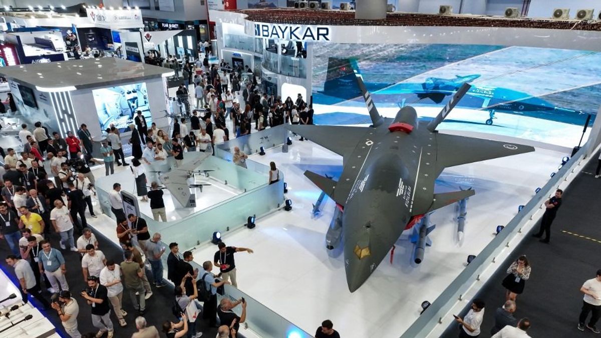 Áttörés a hadiiparban: először lőtt le a levegőben vadászgépet egy pilóta nélküli drón, mindenki a csodájára jár, új fejezet nyílt a repülés történetében 