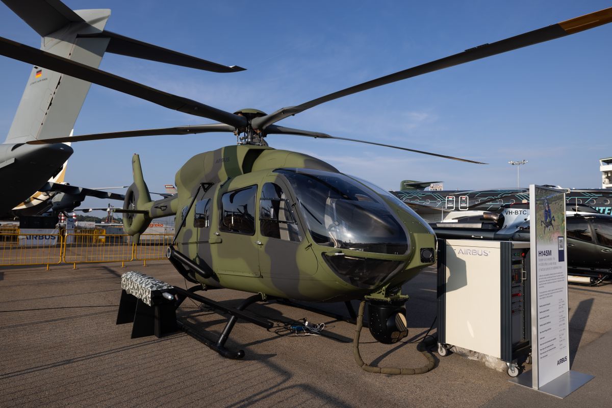 Aircraft Displays At Singapore Airshow