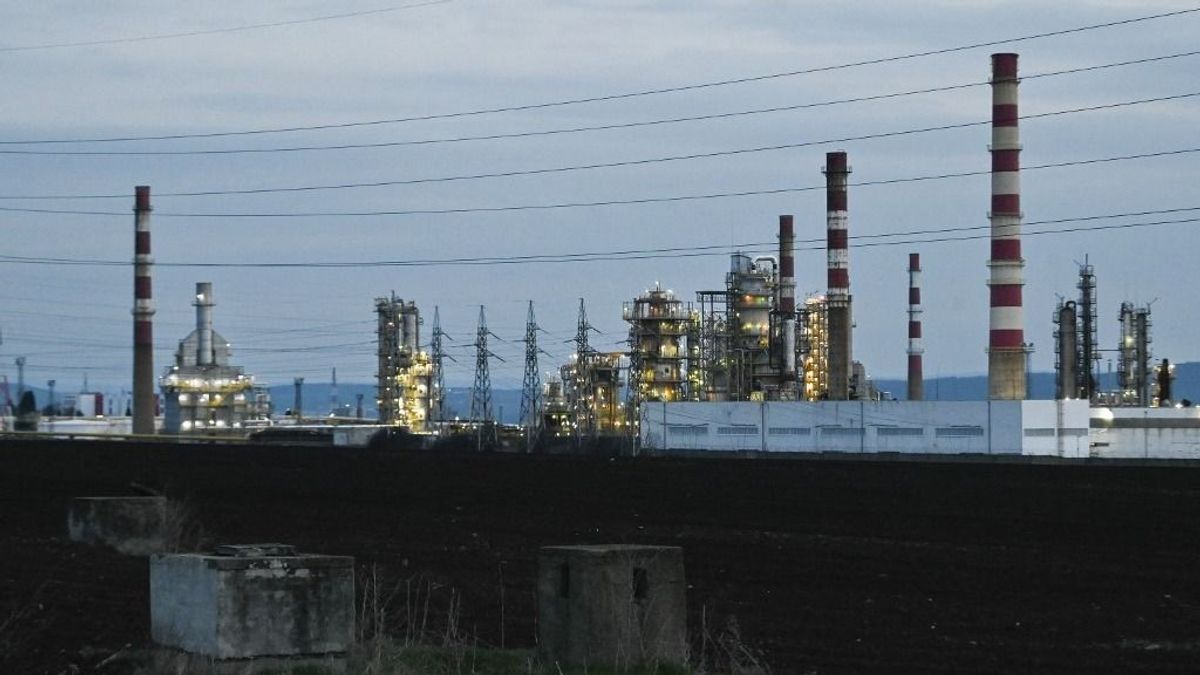 Köröznek a vevők a Lukoil eszközei körül: akár a Molnak is juthat egy falat 