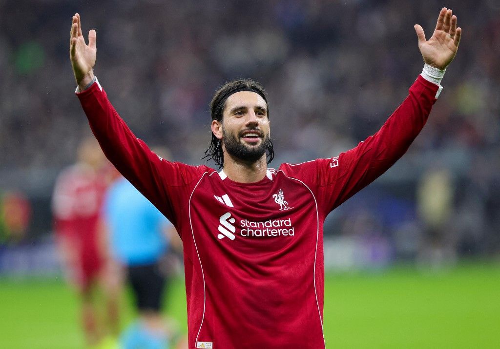 firo: October 22nd, 2025, football, soccer, UEFA Champions League, CL, CHL, season 2025/2026, 3rd matchday, Eintracht Frankfurt - FC Liverpool Szoboszlai Dominik Liverpool labdarúgás foci