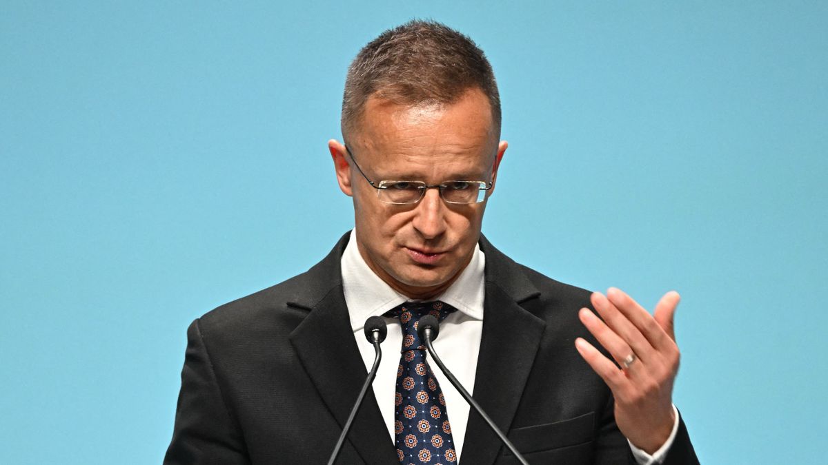 Hivatalos: kinevezték a Budapest Honvéd új elnökét – a külügyminiszter áll a kispesti egyesület élére 