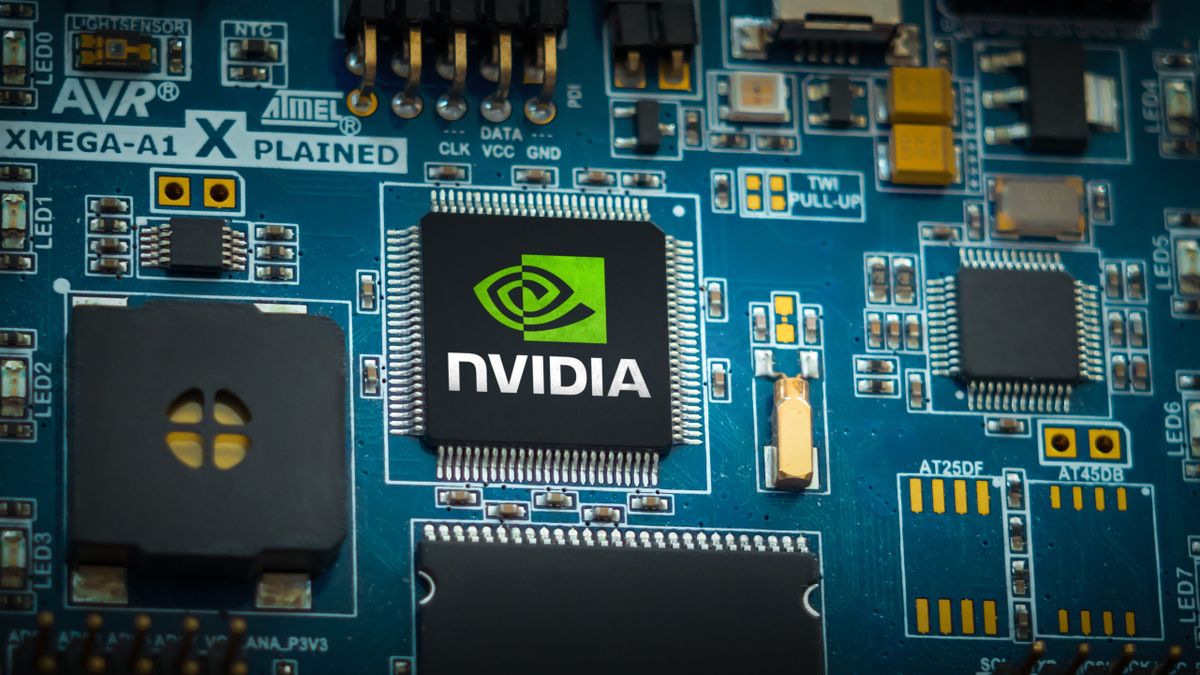 Nvidia: ötezer milliárd dolláros sikertörténet, vagy ötezer milliárd dolláros kockázat? - lehet-e egyetlen cégre alapozni az MI-forradalmat? 
