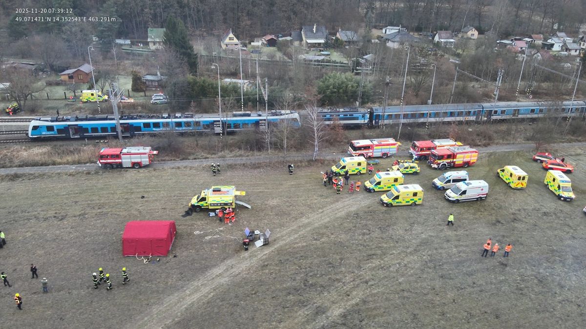 Vonatbaleset Csehországban 2025. november 20-án vonat