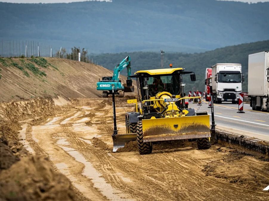 Magyarország új autópályája, autópálya