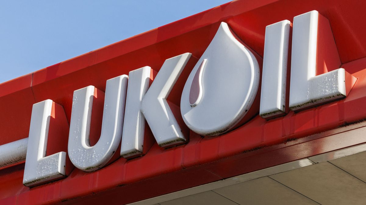 Leállhat a légi közlekedés, közel a teljes összeomlás – támogatják a szankciókat, de Moldova most államosítaná a Lukoilt, hogy elkerüljék a legrosszabbat