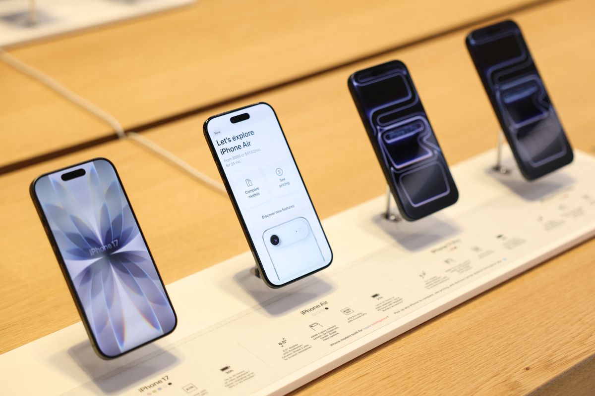 Olyan gyengék az eladások, hogy elhalasztja a vérfrissítést az Apple – az akksi és a kamera miatt nem fogy a iPhone Air?