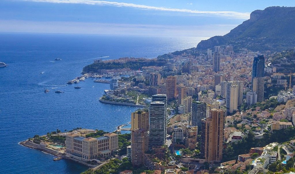 külföldi pénzmenekítés Monaco Yacht Show 2025