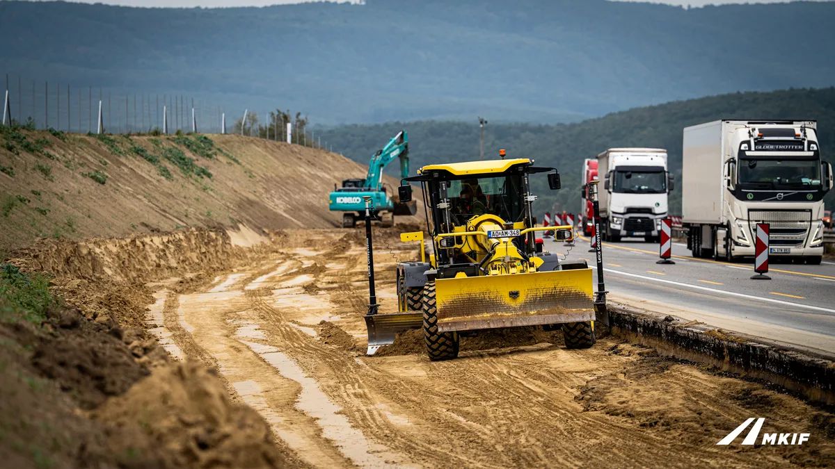 Hihetetlen kincsek kerülnek elő az M1-es autópálya bővítésénél 