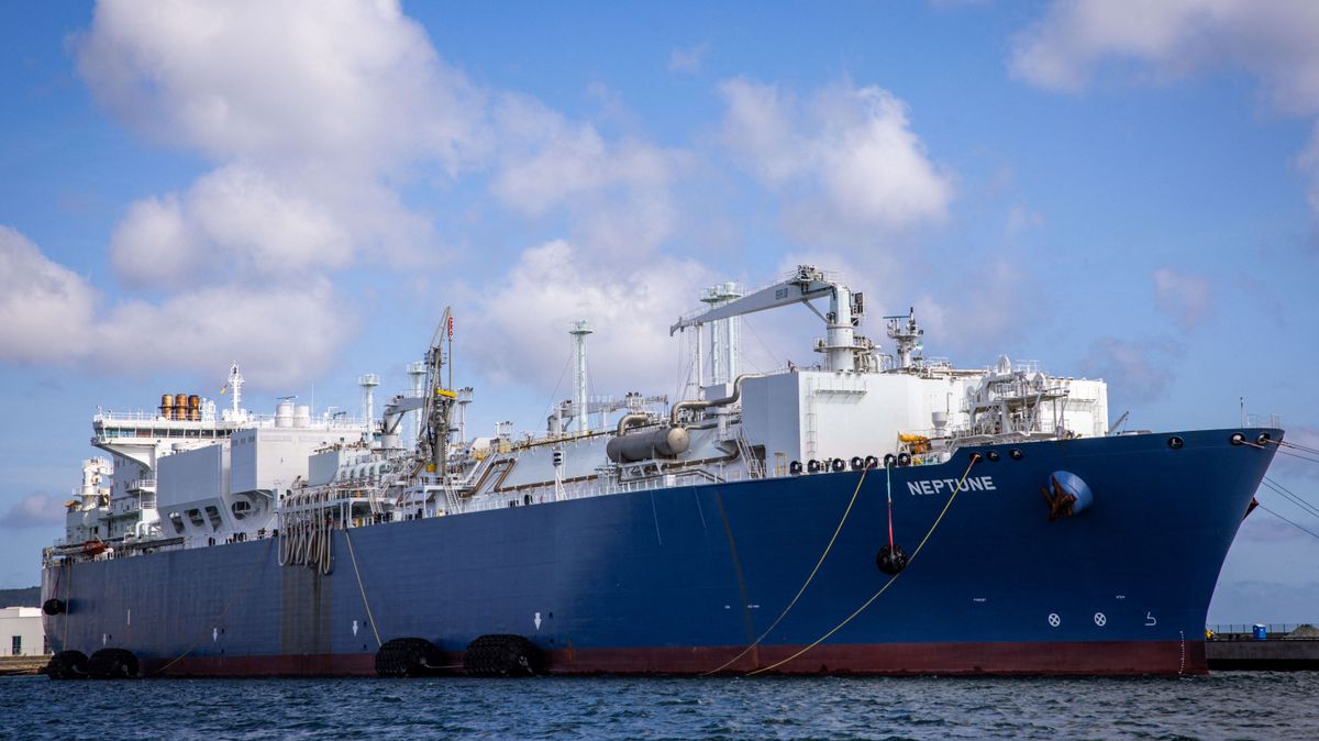 LNG ship "Neptune"