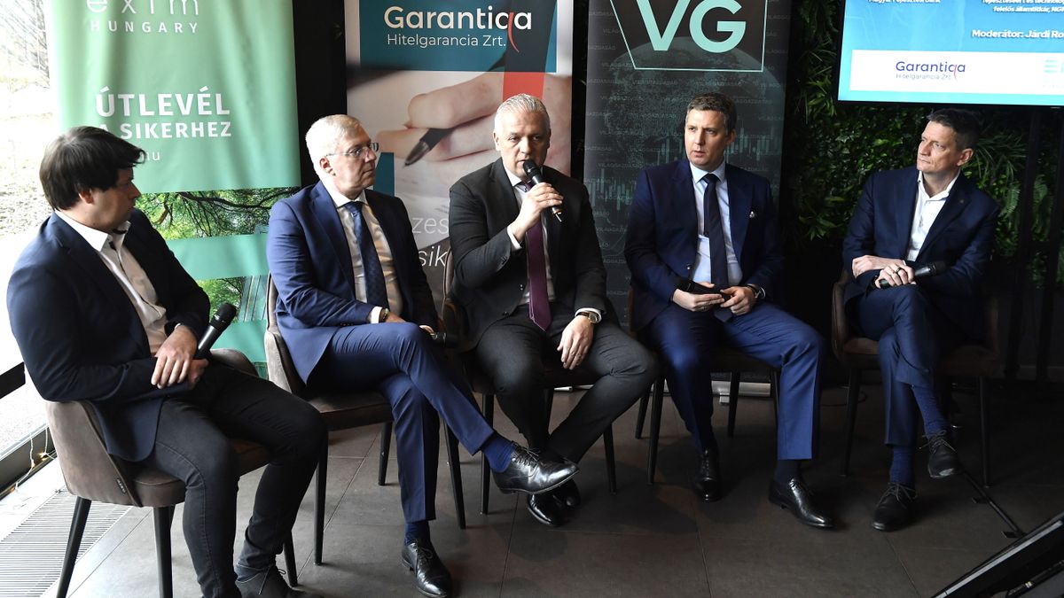 Váratlan vezetőváltás történt a Kavosz élén –a budapesti tőzsdétől érkezik az új vezérigazgató 