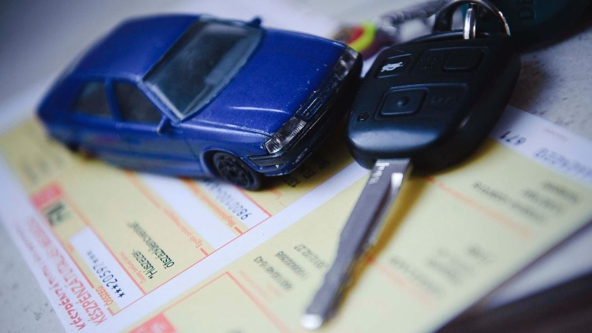 Sürget a határidő: minden autós figyeljen, napjai vannak hátra, aki váltana 