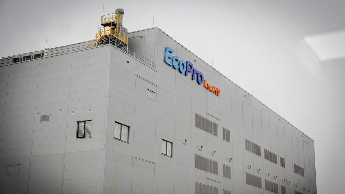 Nem verték nagy dobra: átadták az eddigi legfontosabb akkumulátorokhoz szükséges gyárat Magyarországon – most nem kínaiak építették 