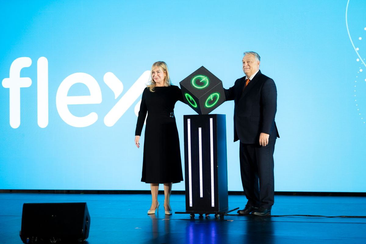 Megnyitotta kapuit a Flex új gyárrészlege: ez mérföldkő a magyar járműiparban – „Európa több piacát ki fogjuk szolgálni”