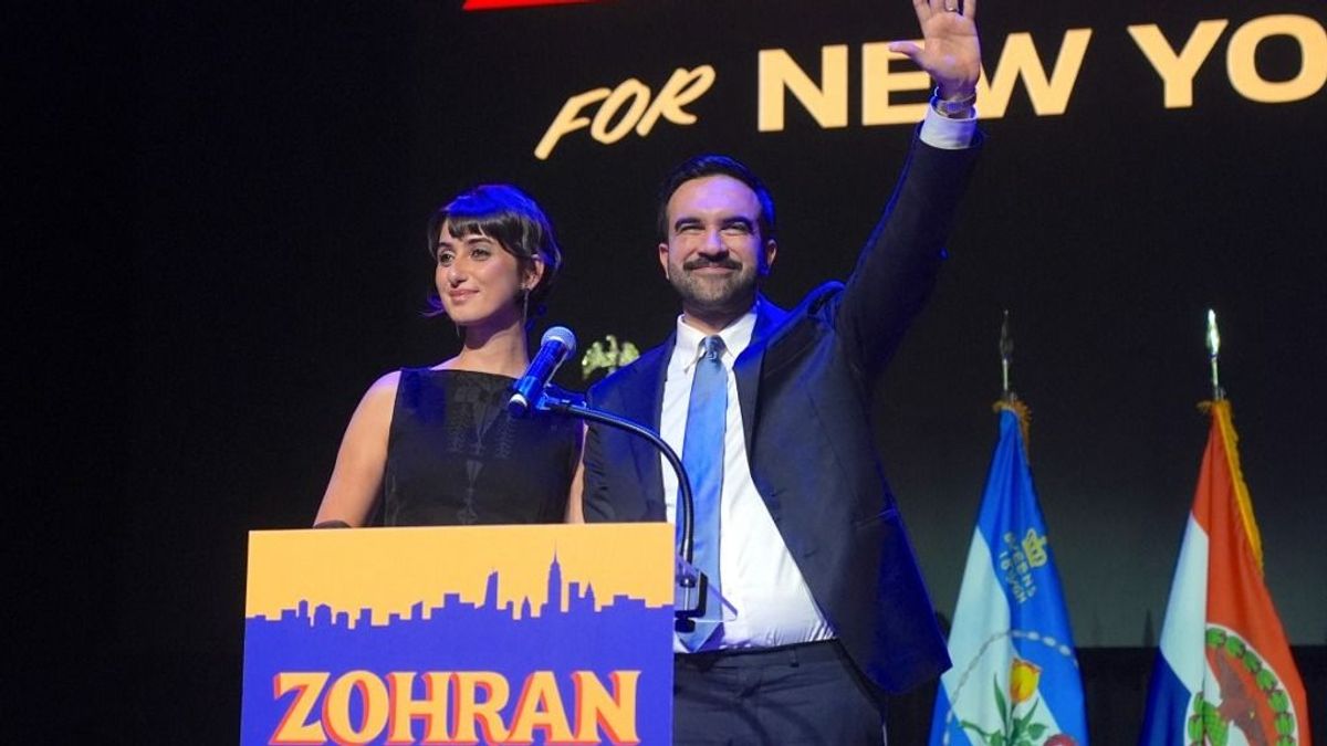 Barátkozik a valósággal a Wall Street: egy „komcsi” irányítja majd a világ pénzügyi fővárosát