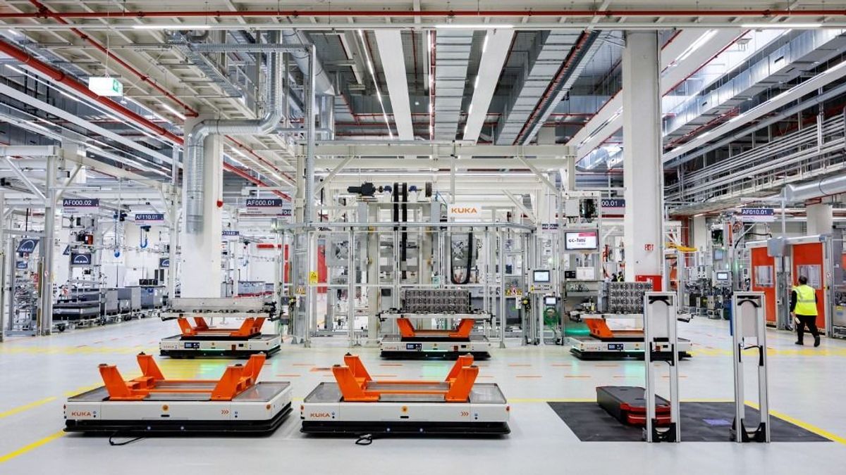 Hatalmas balhé készül, nem tűrik tovább a németek: 2300 állást szüntet meg, aztán kivonulhat Németországból a járműipar egyik legnagyobb gyártója – ebbe az uniós tagállamba költözhet át 