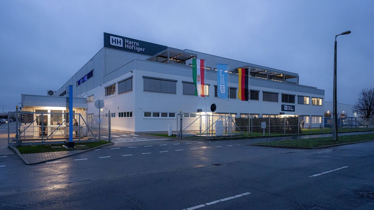 Szép csendben megépült a német óriás első gyára Magyarországon: csak egyetlen nagyobb van nála – fotógaléria 