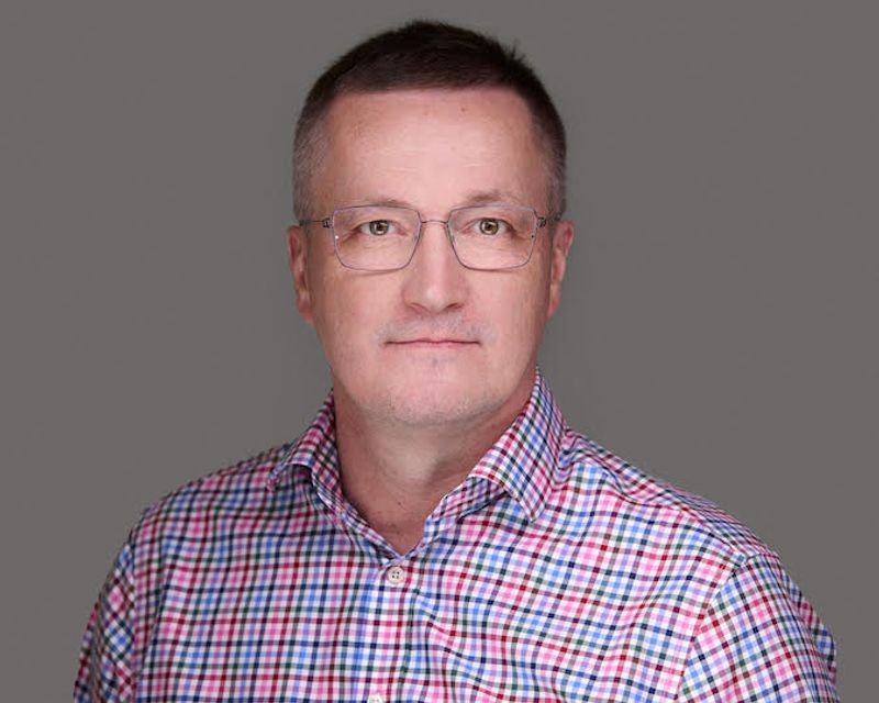 Tresch András szerző profilképe