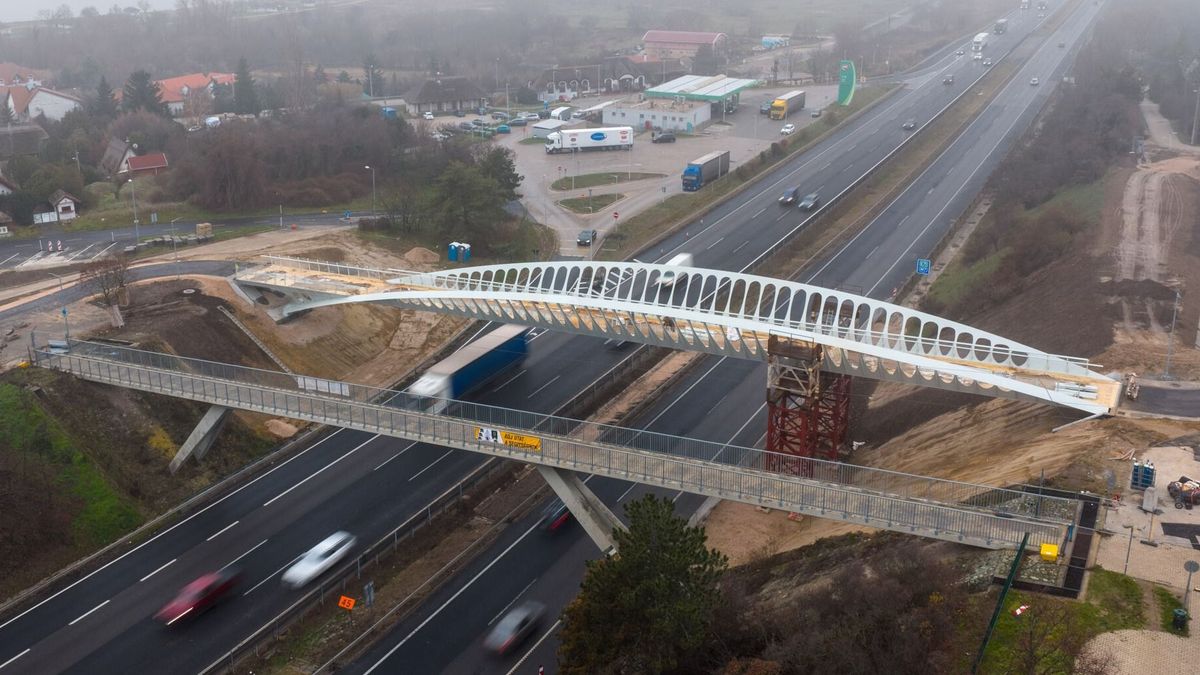 A híd, a Budapest-Balaton kerékpárút elemeként, annak turisztikai vonzerejét is emeli majd. Fotó: Magyar Építők