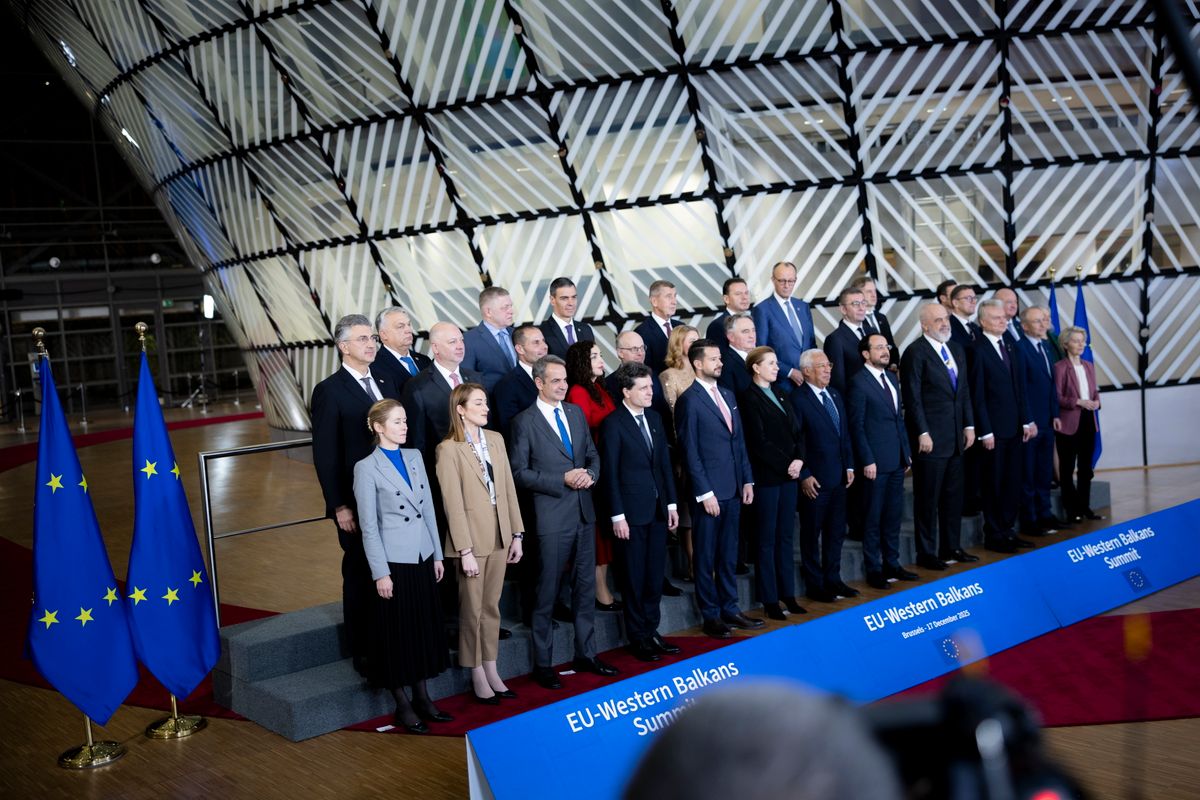 EU-csúcs, ORBÁN Viktor; VON DER LEYEN, Ursula; COSTA, António