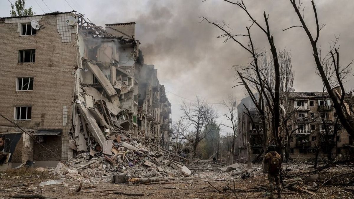 Oroszország rakéta- és dróncunamit indított Ukrajna ellen, több mint 700 eszköz indult útnak