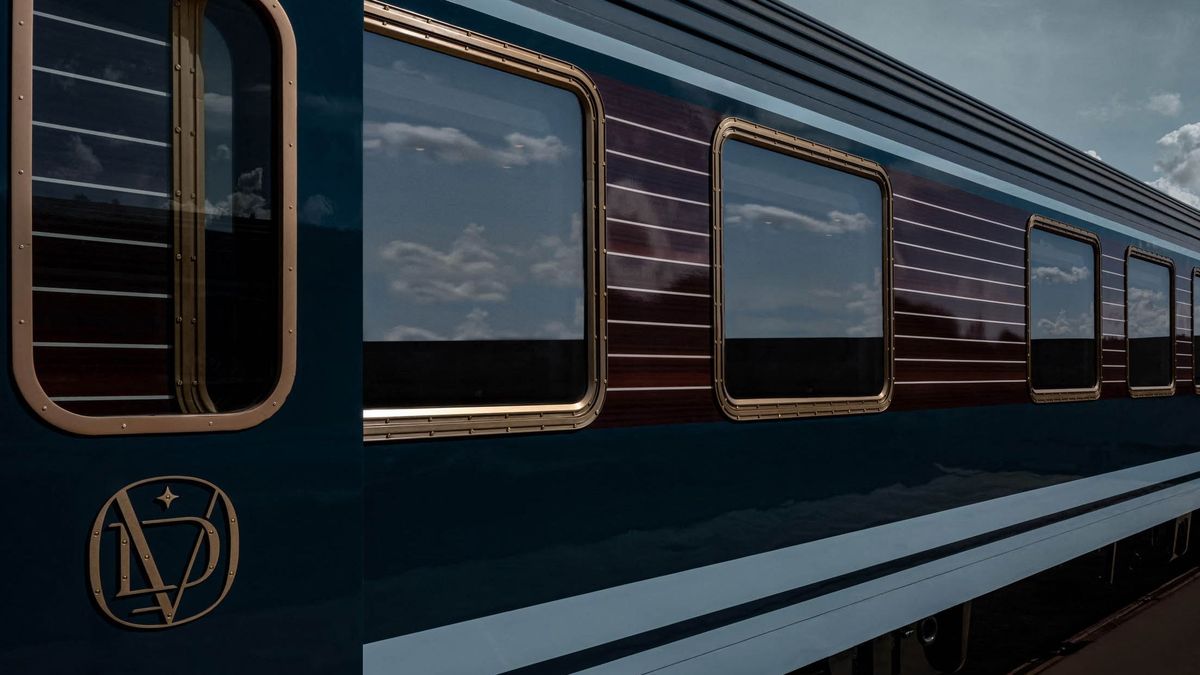 Az Orient Express luxusvonat története már több mint egy évszázados múltra tekint vissza. A képen a La Dolce Vita Orient Express. Fotó: Northfoto