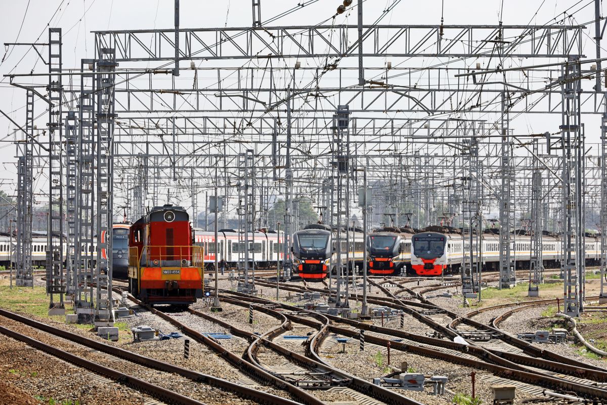 Moscow,,Russia,-,May,31,,2025:,Trains,On,Railway,Hub