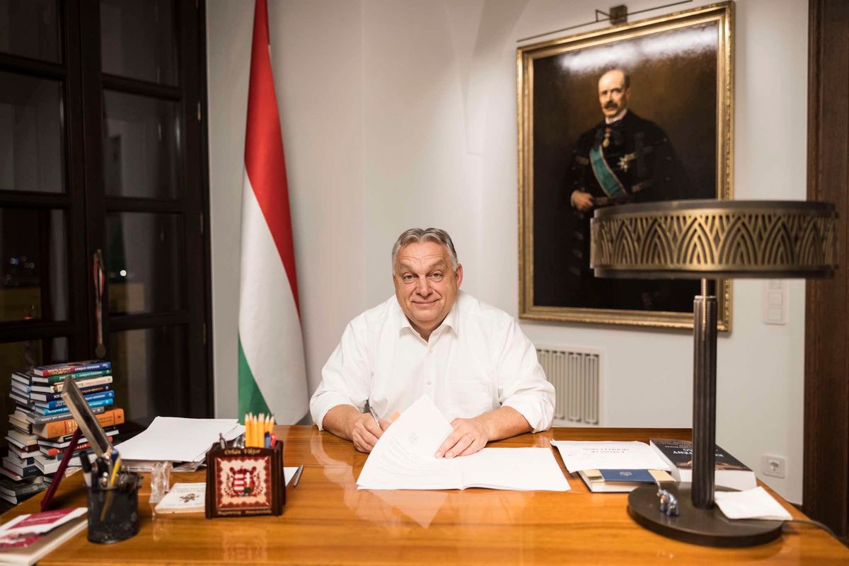 Orbán Viktor Otthoni akkumulátor-pályázat napelemekhez: Orbán Viktor bejelentést tett, új részletek derültek ki, végleges a lakossági energiatároló program
