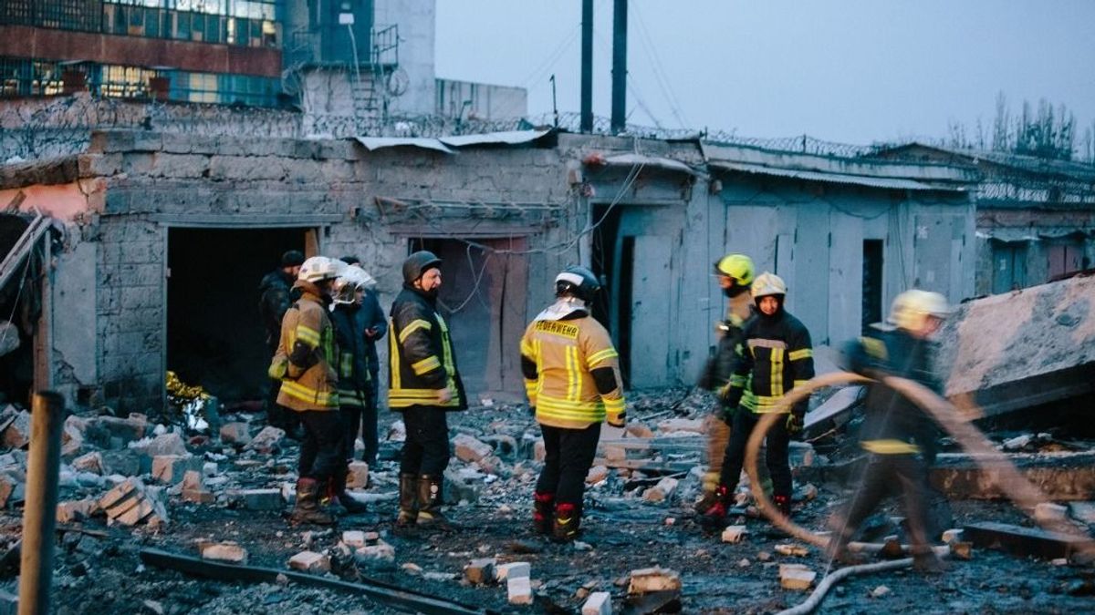 Ukrán újságíró vadászta le Putyin titkolt lányát: videóra vette Párizsban, teljesen sarokba szorította – "Szólalj már meg" 