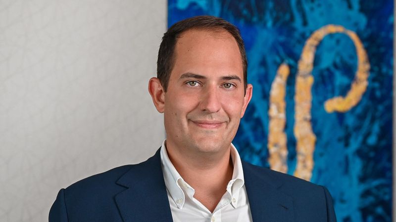 Koppány Olivér szerző profilképe