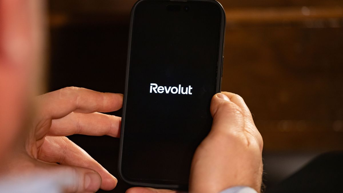 Védeni igyekszik a Revolut, biztonságos zónákat állíthatunk be 