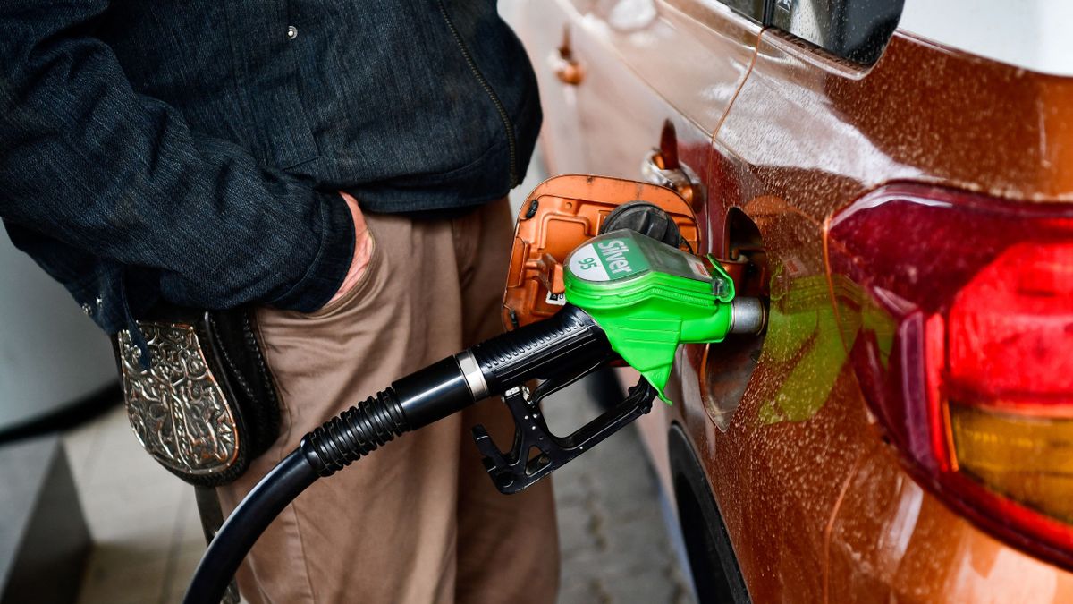 Amikor azt hittük nincs tovább: megint megy le az üzemanyag ára, nem is keveset 