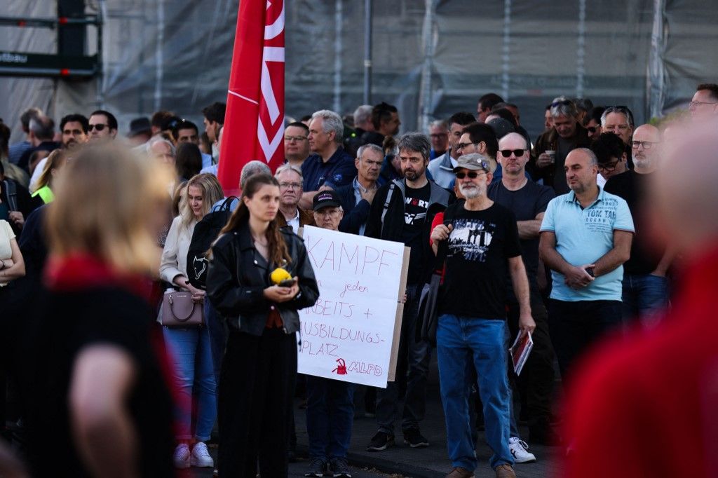 Elektromos autók Európában: a Ford munkásai tüntetnek az elbocsátások ellen a németországi Cologne-ban – nem állják a versenyt