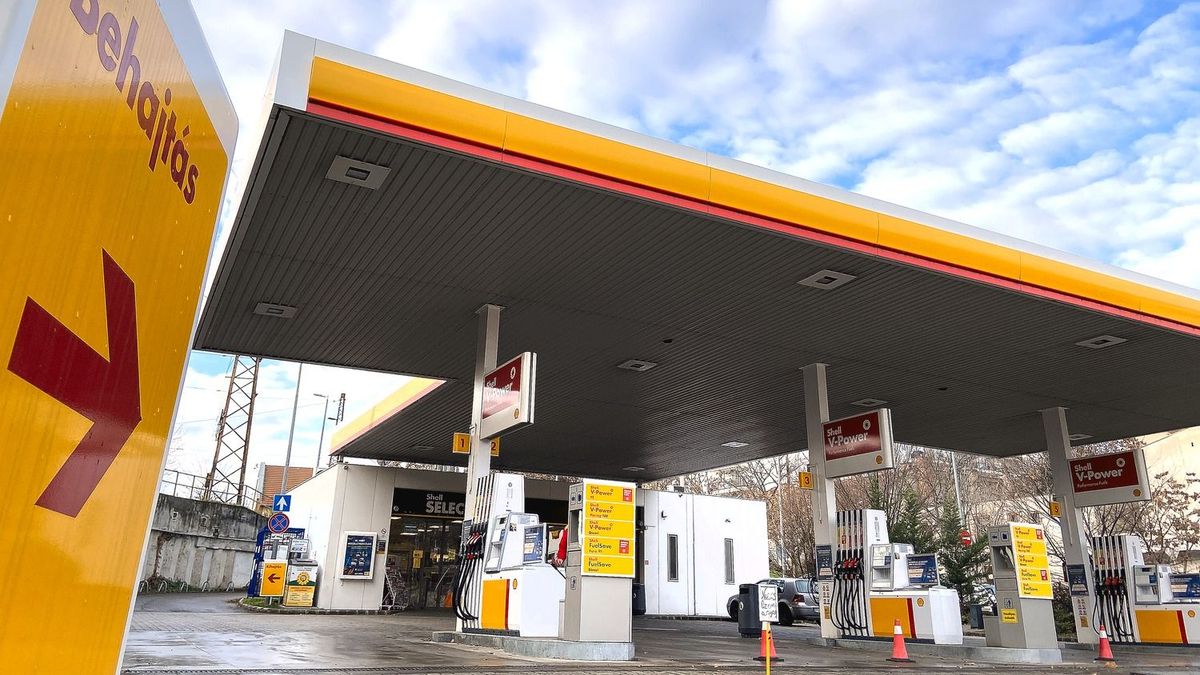 Már sejthető, miért adott vizes benzint egy Shell-kút 