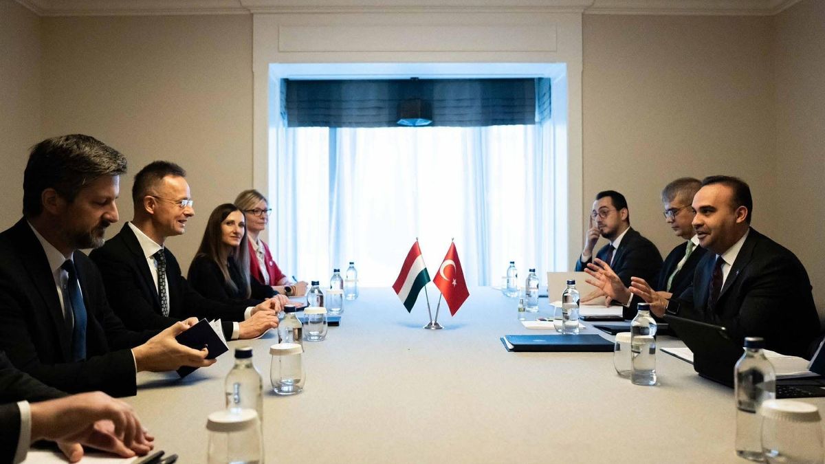 Aláírják: heti 100 járat köti össze majd Budapestet Törökországgal, nagy feladat vár a Wizz Airre 