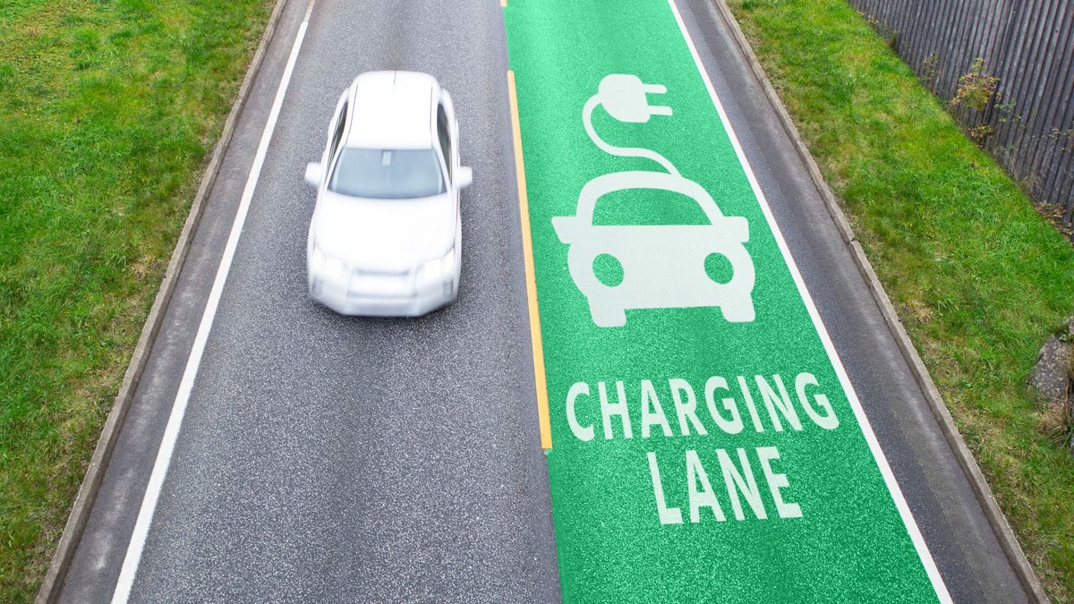 Ilyen se volt még: pénzt ad az EU az uniós állampolgároknak, hogy elektromos autókat vegyenek belőle – a svédek már meg is kapják, felkészülnek a magyarok? 