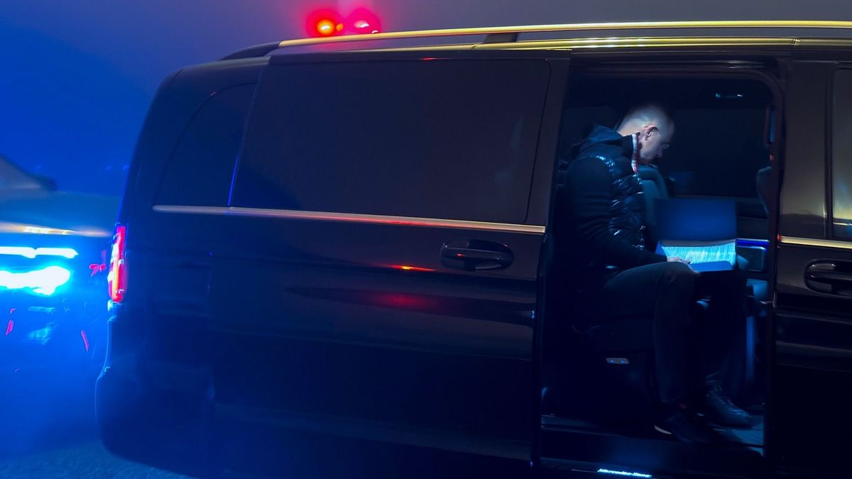 Rendkívüli: megindult a nagy magyar üzleti küldöttség Moszkvába, Szijjártó Péter vezeti – megkötik az első bizniszeket a háború utánra 