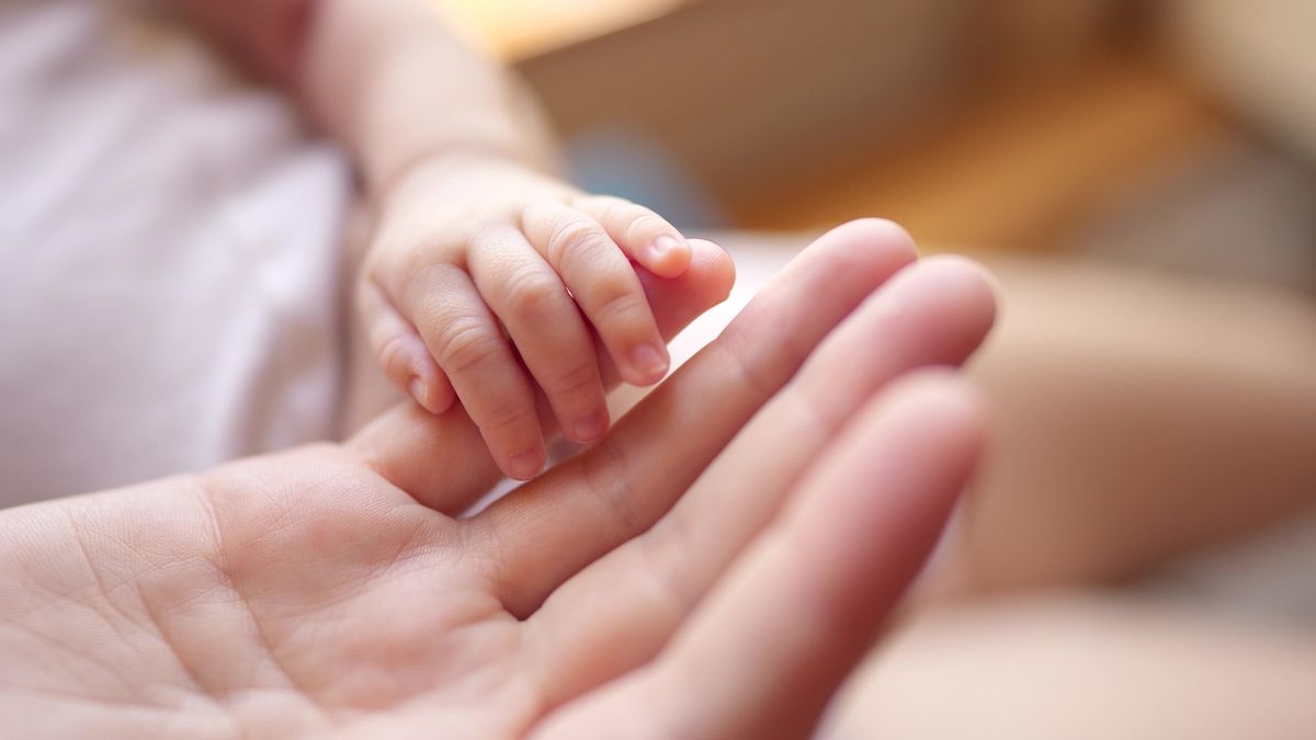 Továbbra sem javulnak a népmozgalmi adatok: csökkent a halálozások száma, de nem lassul érdemben a természetes fogyás 