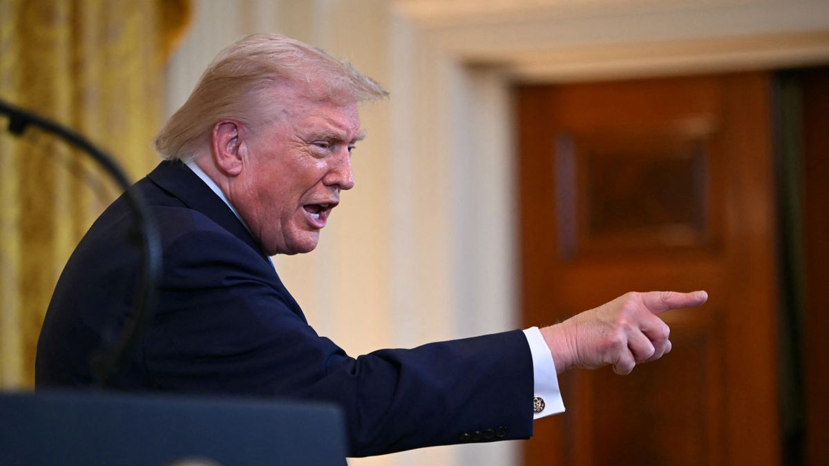 Az oroszok megfenyegették Trumpot, máris megkapták a választ: Amerika gúnyt űz a világ legnagyobb olajhatalmából – sose adja vissza a tankhajóit 