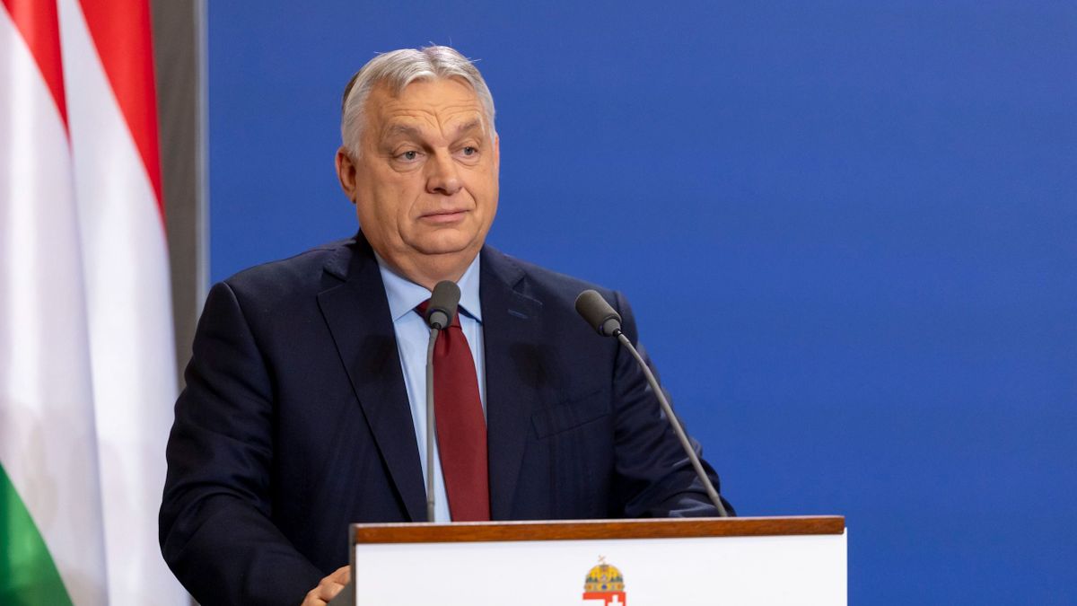 Hirtelen összefogott Orbán Viktorral öt uniós tagország, máris kemény levelet írtak Ursula von der Leyennek: "Egyszer és mindenkorra adja fel az ideológiai dogmatizmust, egész ágazatokat kényszerít térdre" 