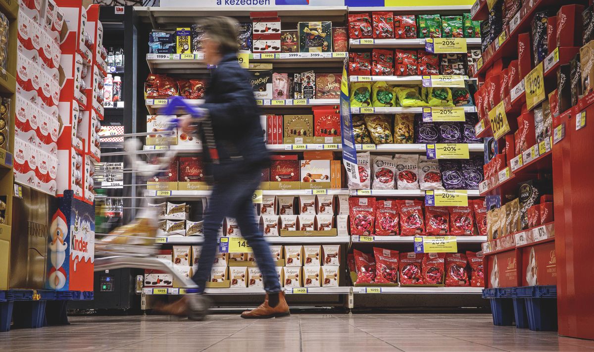 20241216_tesco_019_VZ Árréscsökkentés: a kormány kitart, az EU vizsgálódik
