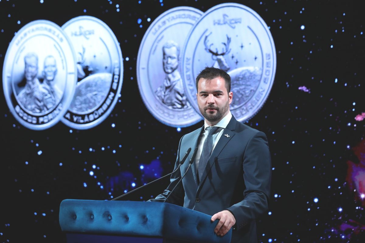 Kapu Tibor nemzeti hős, a második magyar űrhajós érmét is kapott