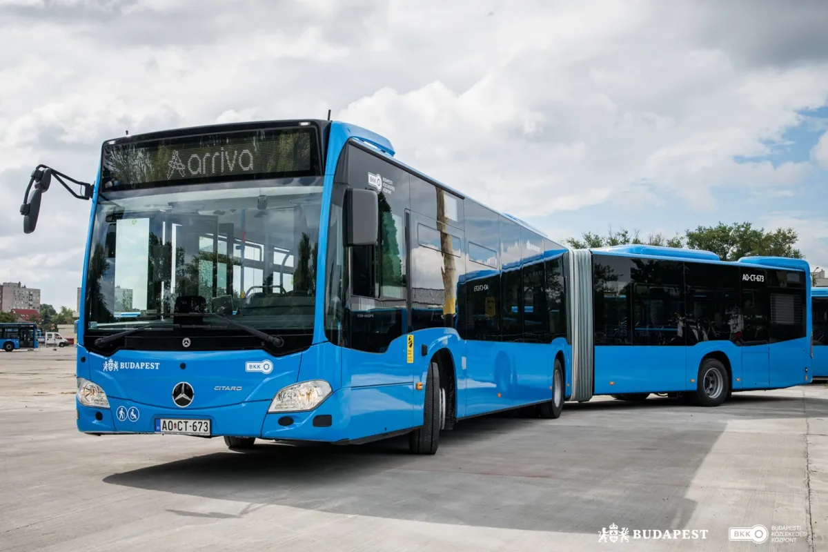 Arriva csuklós busz budapest
