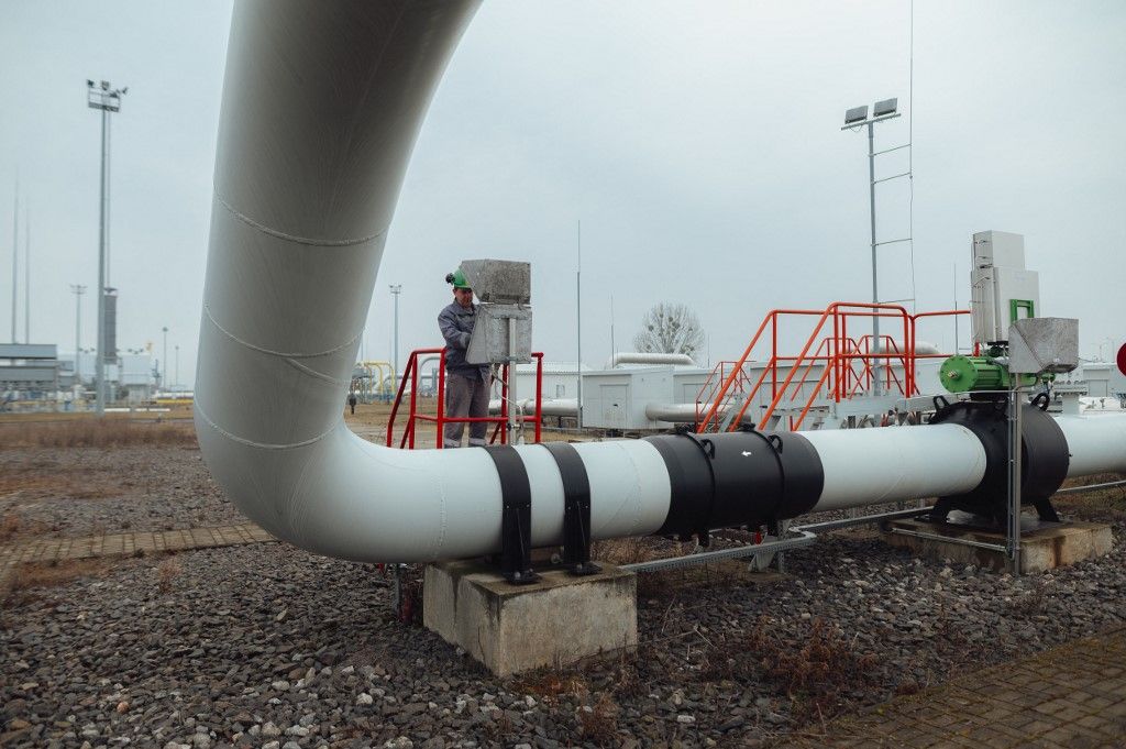 Gas flow at minimum at Eustream gas facility near Ukrainian border