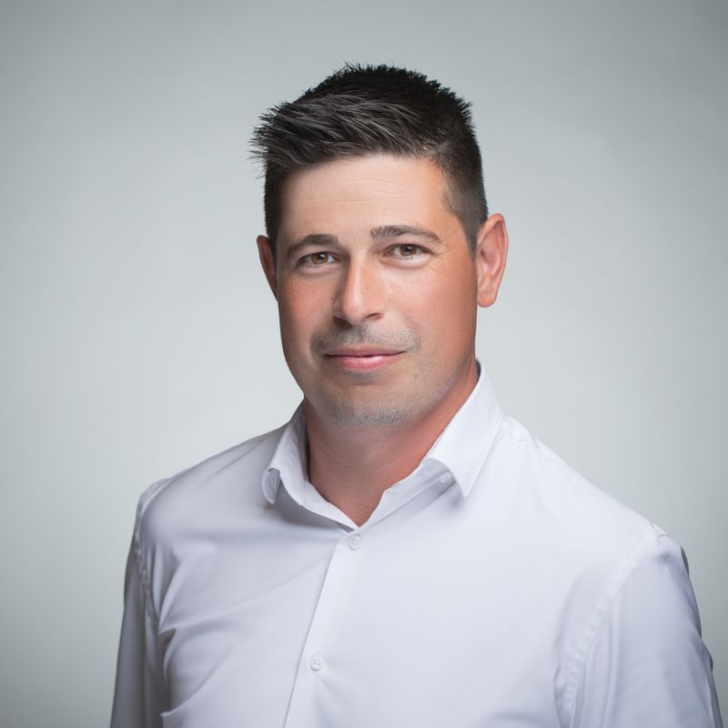 Nagy Csaba szerző profilképe