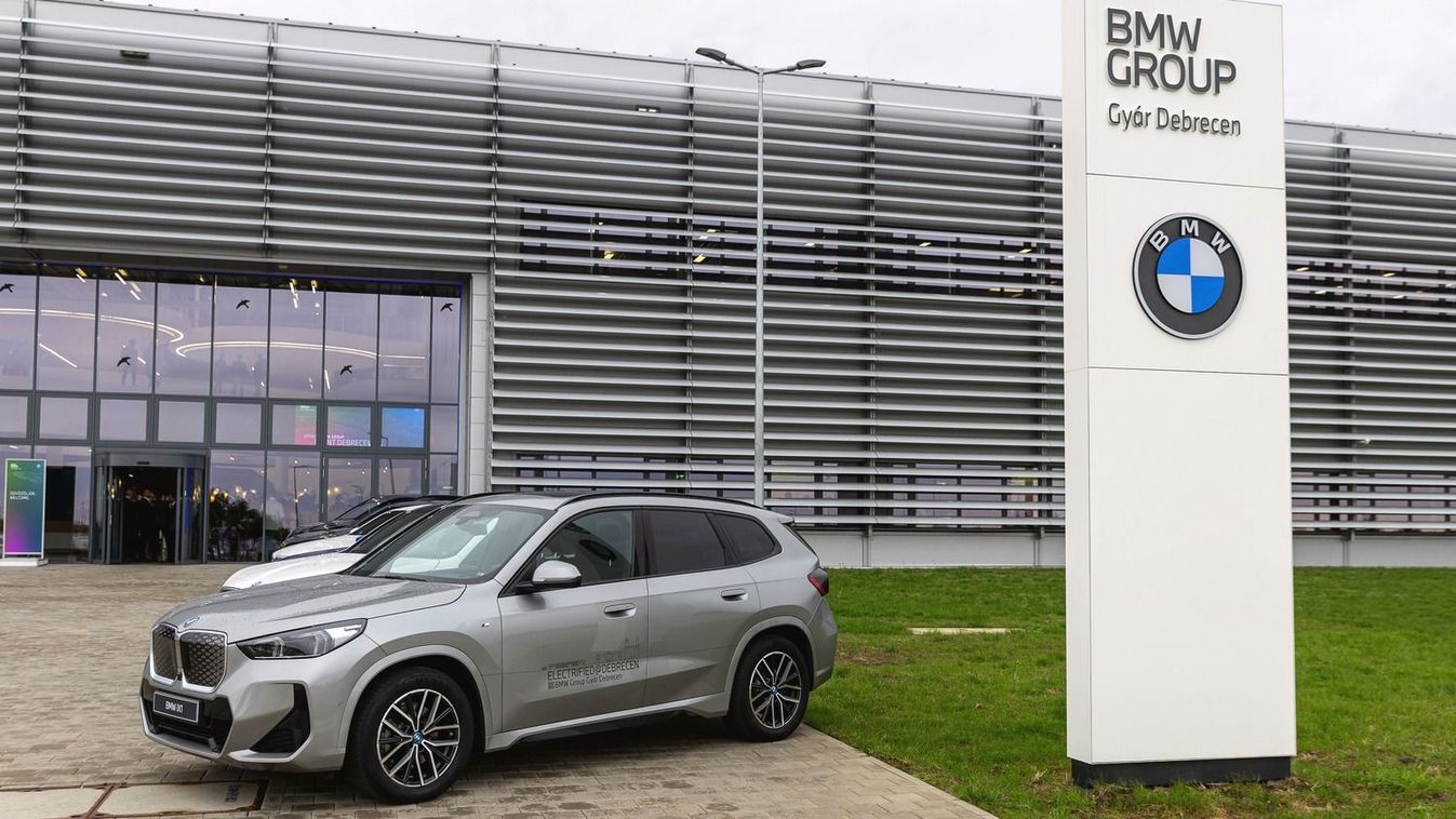 debreceni,VMP20250926_bmw_átadó_HAON001