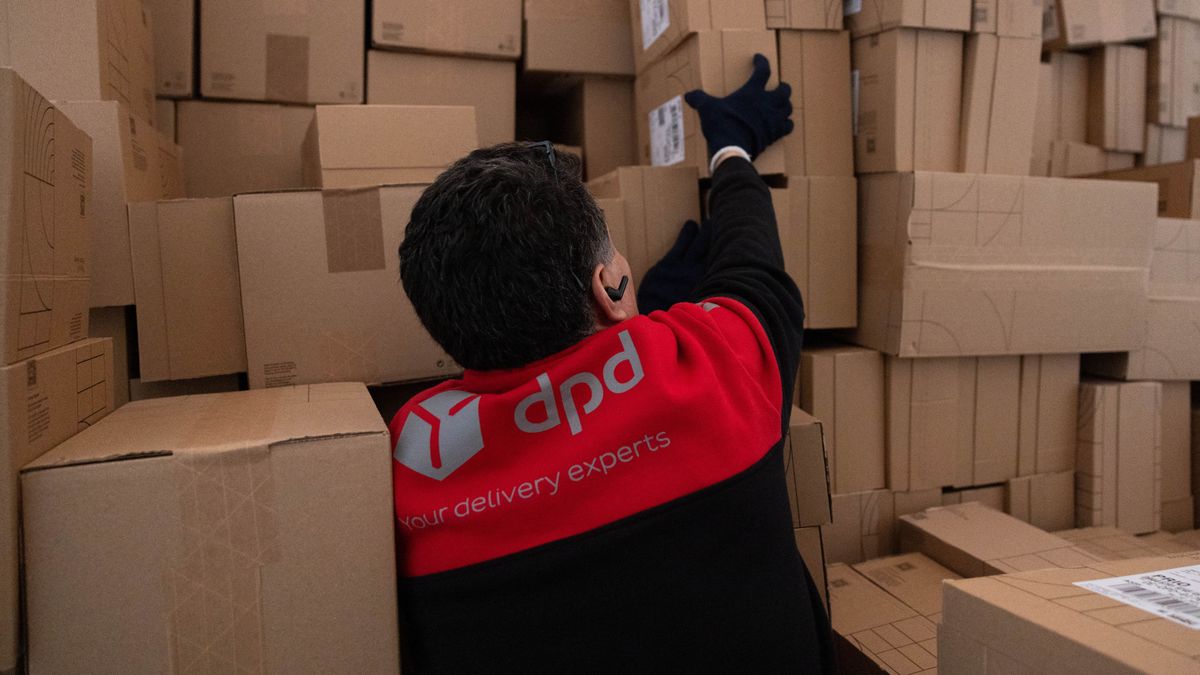 Parcel center from dpd