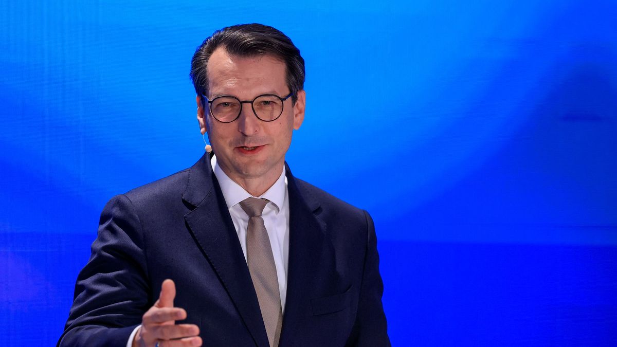 Távozik a világ legjobb csúcsmenedzsere, aki egyenesen megmondta Orbán Viktornak, mire van szüksége: máris megvan az utódja és ez nagyon jó hír Magyarországnak 