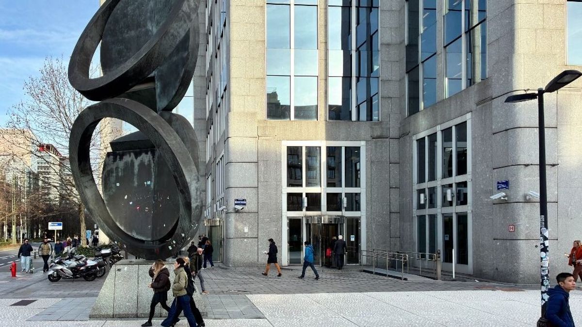 Váratlan fordulat, orosz vagyont oldott fel az Euroclear – komoly feltételeket szabtak a belgák, csak erre lehet költeni