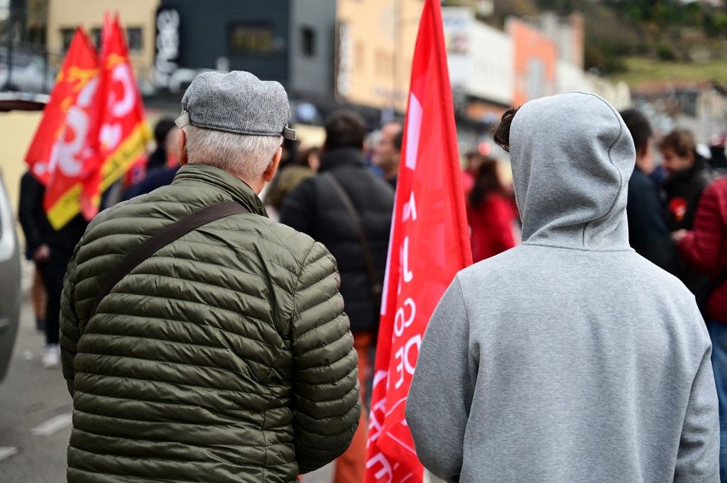 FRANCE - WAGE PROTEST - ANNONAY Meglepő döntést hozott Franciaország a nyugdíjreformól: fordulat a korhatár megemelésében – több adót vetnek ki a tőkére